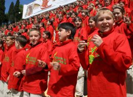 Child’s choir in Artek