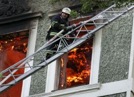 Пожар возле Секретариата Президента