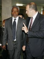 Kofi Annan and Viktor Pinchyuk