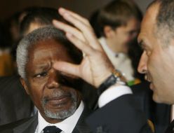 Kofi Annan and Viktor Pinchyuk