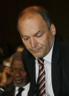 Kofi Annan and Viktor Pinchyuk