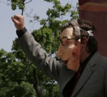 Театр уличной сатиры «Политический вертеп»