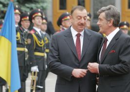 Ilham Aliyev and Viktor Yushchenko