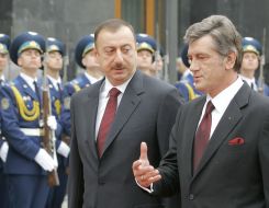 Ilham Aliyev and Viktor Yushchenko