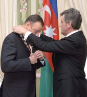 Ilham Aliyev and Viktor Yushchenko