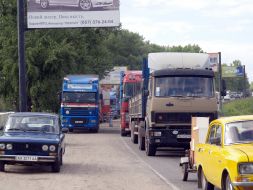 Черга вантажних автомобілів