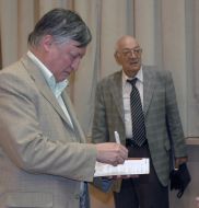 Anatoly Karpov and Viktor Korchnoy