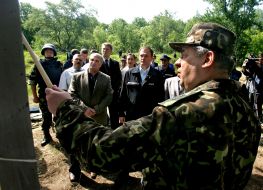 Владимир Шандра, Григорий Марченко