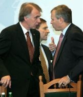 Yaap de Hoop Scheffer and Vladimir Ogryzko