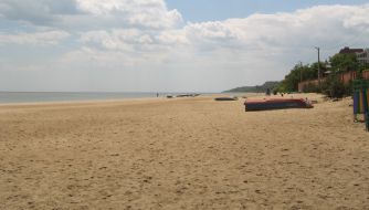 It dangerous to rest on the Mariupol beachs