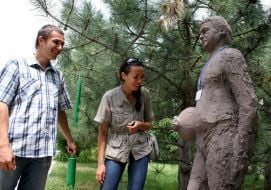 Памятник Гуусу Хиддинку