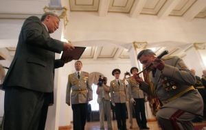 Rewarding of the best graduating students of NADU