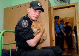 Dmitry Moskovchuk with the cat Rudik