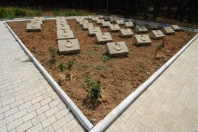 Turkish memorial on Sapun-grief