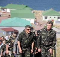 Визит Виктора Ющенко на о. Змеиный