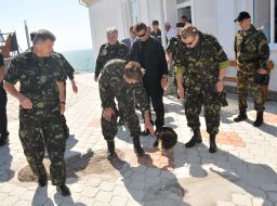 Визит Виктора Ющенко на о. Змеиный