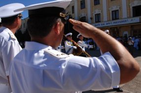 Вручение дипломов и ”лейтенантских” погонов выпускникам СВМИ им. Нахимова