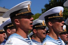 Вручение дипломов и ”лейтенантских” погонов выпускникам СВМИ им. Нахимова