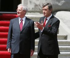 Viktor Yushchenko and Laszlo Solyom