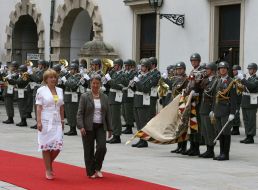Katerina Yushchenko and Margit Fischer