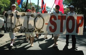 Мітинг проти військово-морських навчань ”Сі Бриз”