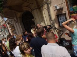 Памятник Арсению Яценюку в Черновцах