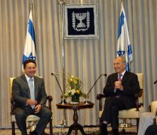 Aleksandr Feldman and Simon Peres