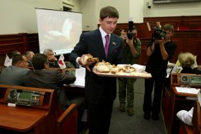 Олесь Довгий