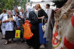 Participants of picket at building of the Leninskiy district court