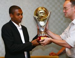 Fernandinho and Artem Frankov