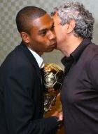 Fernandinho and Mircea Lucescu