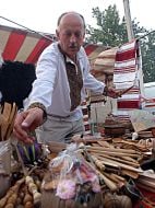 A man is dressed in ”vyshivankа”