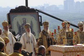 Bartholomew I and Aleksy II on Divine Liturgy