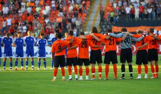 Players of commands honoured memory of lost ot flood