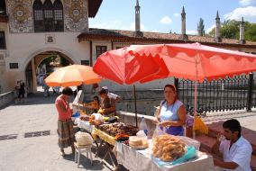Торговцы восточными сладостями