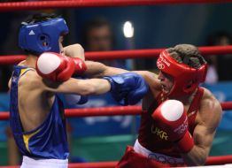 Aleksandr Klyuchko and Hu Kin