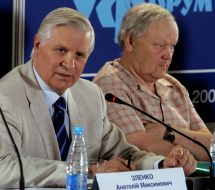 Anatoliy Zlenko and Boris Oleynik