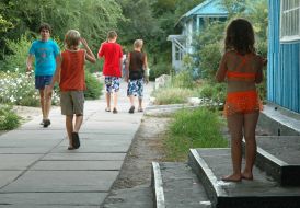 Діти відпочивають