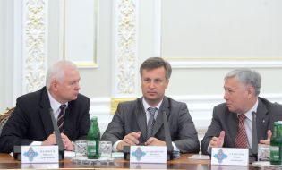 Юрій Єхануров,  Валентин Наливайченко і Микола Маломуж