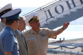 George Ekhanurov and Igor Tenyukh speak in a chicken bay in Sevastole