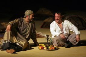 Anatoly Khostikoyev as Sultan and Bogdan Benyuk as Karas