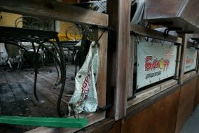 Сгоревшая летняя веранда кафе «Блинофф»