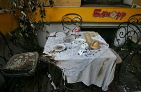 Сгоревшая летняя веранда кафе «Блинофф»