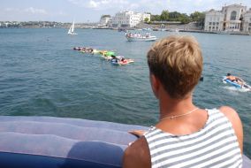 Participants of races on mattresses