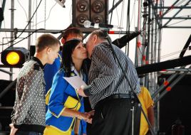 Василь Ломаченко, Олена Хомрова та Едуард Гурвіц