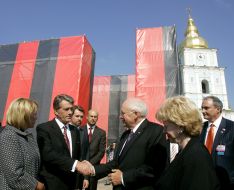 Viktor and Yekaterina Yushchenko, Richard and Lynne Cheney