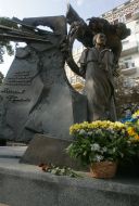 Возложение цветов к памятнику лидера партии Народный Рух Украины Вячеслава Чорновола