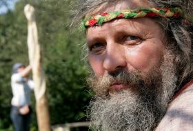 Participant of competition of folk handicrafts