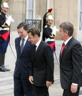 Jose Manuel Barrosu, Nicolas Sarkozy and Viktor Yushchenko