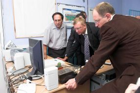 Арсеній Яценюк